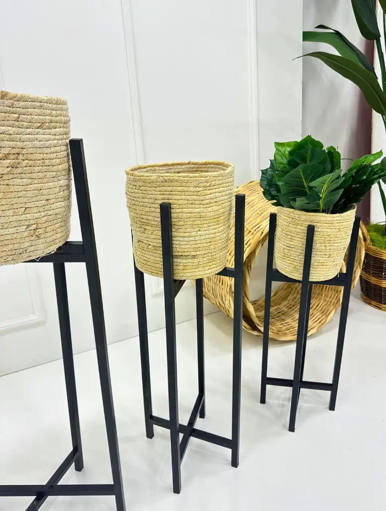 Maceta soporte metalicoo (1).webp