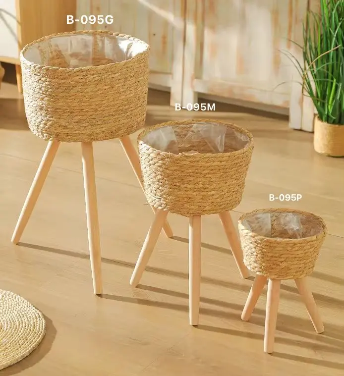 set de macetas en mimbre (2).webp