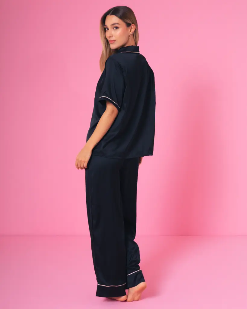 web-menta-moda_0013s_0000_Relleno generativo 6.webp