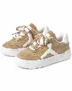 Zapatillas beige con suela blanca chunky.webp
