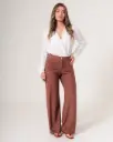 Pantalón bota recta bolsillo parche frontal (1154180)