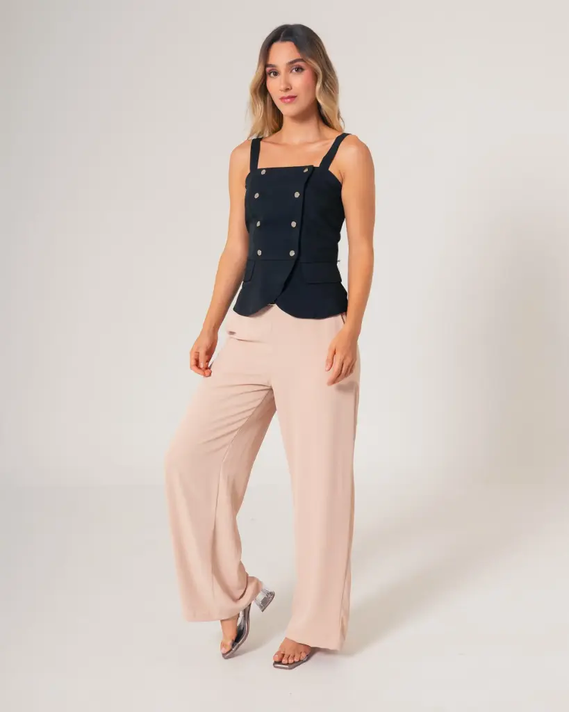 Blusa tiras con botones en frente negro