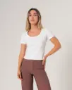 Blusa manga corta con taches en escote beige (S11710)