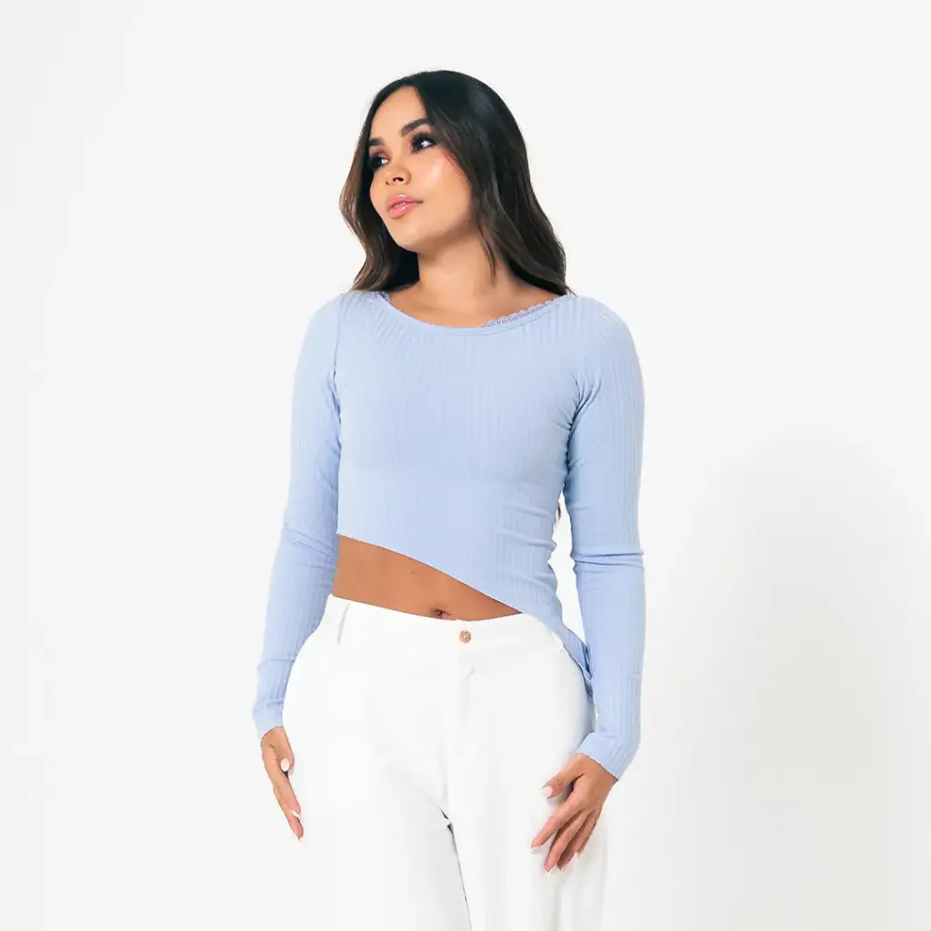 Blusa manga larga asimetrica encaje en escote azul 