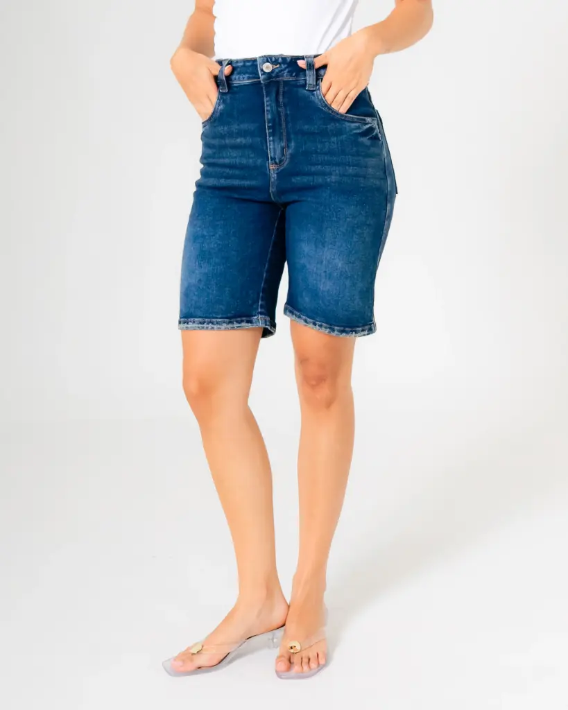 Short Tipo Bermuda Corta azul medio (1894)