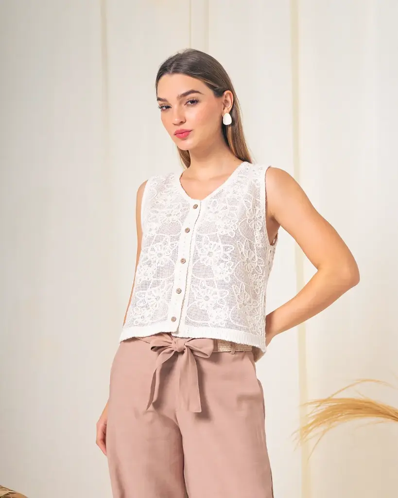 Chaleco Tejido Calado beige
