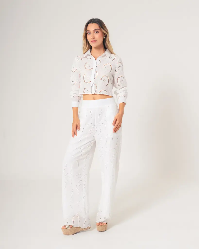 Blusa texturizada de manga larga blanca