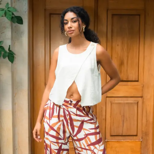 Blusa sisa escote delantero cruzado