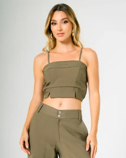 Blusa Crop con Tirantes Delgados verde  (11710277)